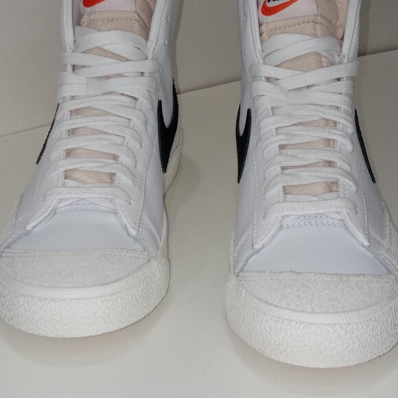 Nike Blazer Mid '77 Vintage Sneakers Athletic Gym Shoe Black White size 8.5 W - Picture 10 of 14